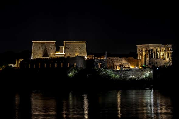 Espetáculo de luz e som no Templo de Philae