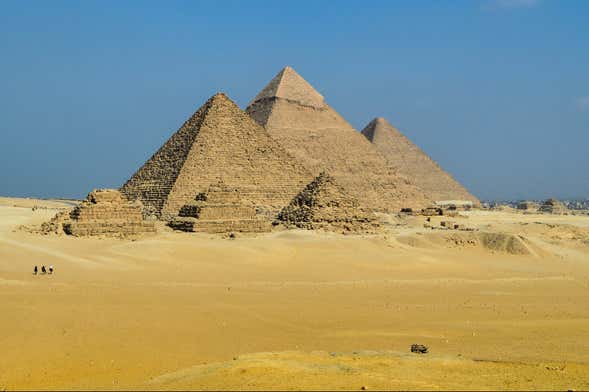 Excursão às pirâmides de Gizé e ao Museu Egípcio do Cairo de avião