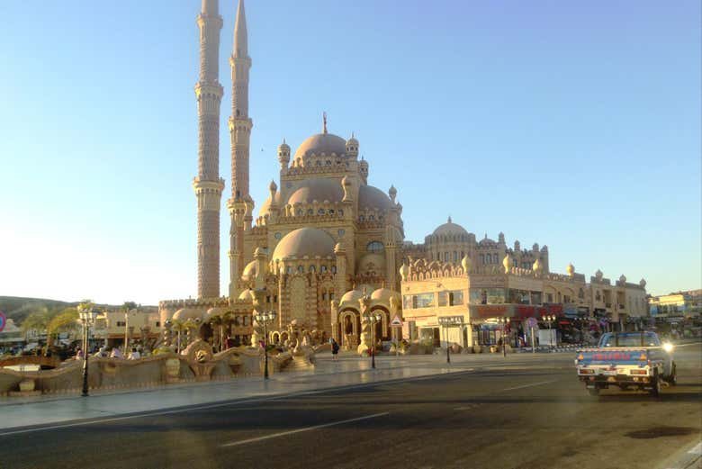 A impressionante mesquita Al-Sahaba