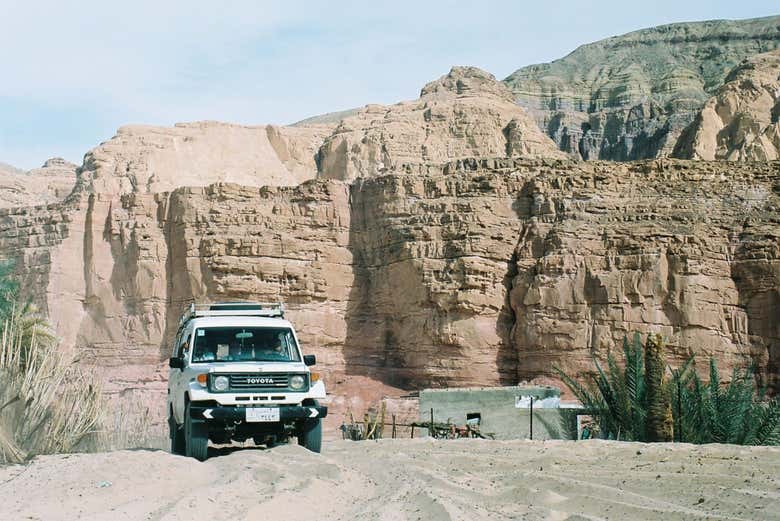 Descubra o White Canyon de 4x4!